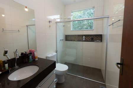 Casa de condomínio à venda com 480m², 5 quartos e 10 vagasBanheiro 2