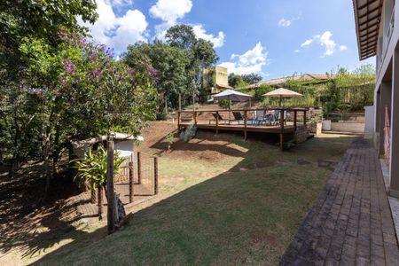 Casa de condomínio à venda com 480m², 5 quartos e 10 vagasQuintal