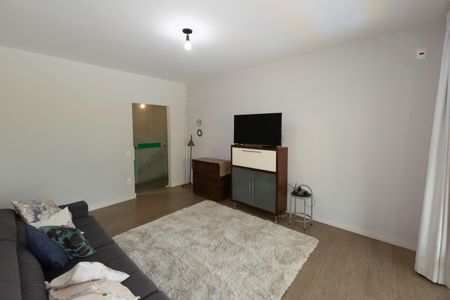 Casa de condomínio à venda com 480m², 5 quartos e 10 vagasSala de TV