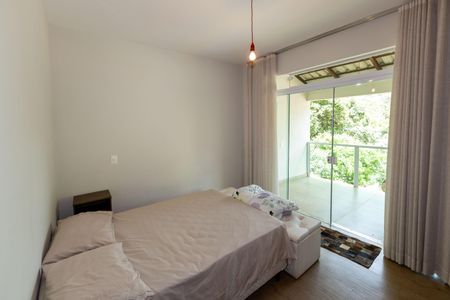 Casa de condomínio à venda com 480m², 5 quartos e 10 vagasQuarto 1