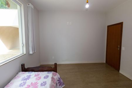 Casa de condomínio à venda com 480m², 5 quartos e 10 vagasQuarto 4 (Em baixo)