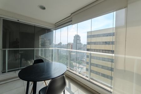 Studio à venda com 35m², 1 quarto e 1 vaga Studio à venda com 35m², 1 quarto e 1 vagaSacada