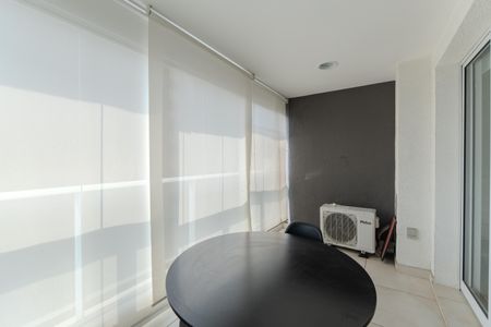 Studio à venda com 35m², 1 quarto e 1 vaga Studio à venda com 35m², 1 quarto e 1 vagaSacada