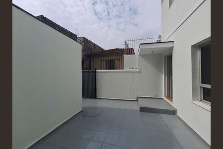 Casa para alugar com 315m², 2 quartos e sem vagaQuintal