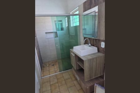 Banheiro de casa para alugar com 2 quartos, 60m² em Jardim Parana, Sorocaba