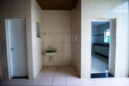 Casa para alugar com 60m², 2 quartos e 2 vagasÁrea de Serviço