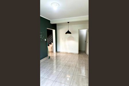 Sala de casa para alugar com 2 quartos, 60m² em Jardim Parana, Sorocaba