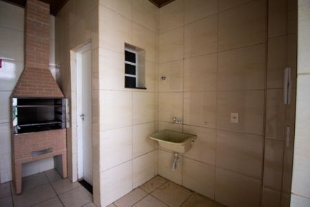 Casa para alugar com 60m², 2 quartos e 2 vagasÁrea de Serviço