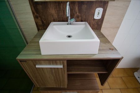 Casa para alugar com 60m², 2 quartos e 2 vagasBanheiro