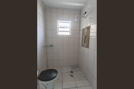 Casa à venda com 300m², 4 quartos e 2 vagasBanheiro 