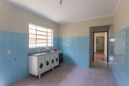 Casa à venda com 300m², 4 quartos e 2 vagasCozinha 