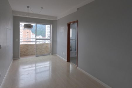 Sala de apartamento para alugar com 2 quartos, 60m² em Gonzaga, Santos