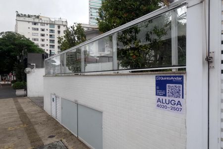 Apartamento para alugar com 60m², 2 quartos e 1 vagaFachada | Adesivo/Placa Quintoandar instalado 