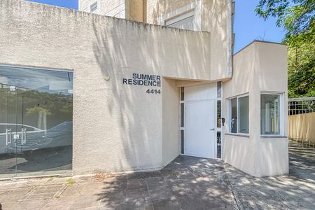 Apartamento para alugar com 42m², 2 quartos e 1 vaga Apartamento para alugar com 42m², 2 quartos e 1 vagaFachada