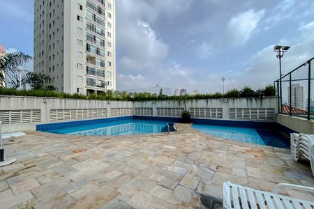 Apartamento à venda com 60m², 2 quartos e 1 vagaÁrea comum - Piscina