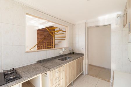 Apartamento para alugar com 125m², 3 quartos e 3 vagas Apartamento para alugar com 125m², 3 quartos e 3 vagasCozinha e área de serviço