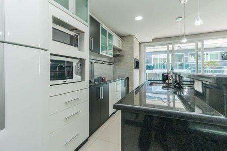 Cozinha de casa para alugar com 4 quartos, 362m² em Jardim Dona Leopoldina, Porto Alegre