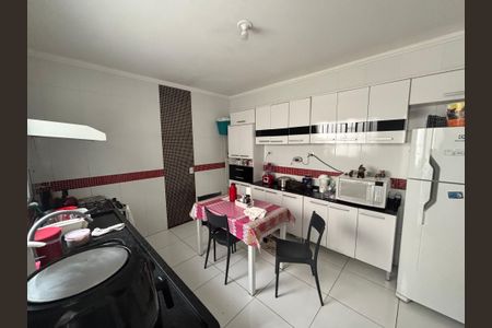 Casa à venda com 125m², 5 quartos e 2 vagasCozinha