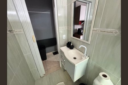 Casa à venda com 125m², 5 quartos e 2 vagasBanheiro 3