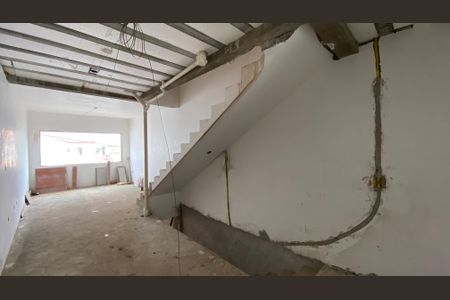 Sala de casa à venda com 3 quartos, 138m² em Jardim Hercilia, São Paulo