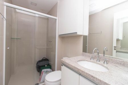 Casa de condomínio para alugar com 100m², 2 quartos e 2 vagas Casa de condomínio para alugar com 100m², 2 quartos e 2 vagasBanheiro da Suíte 2
