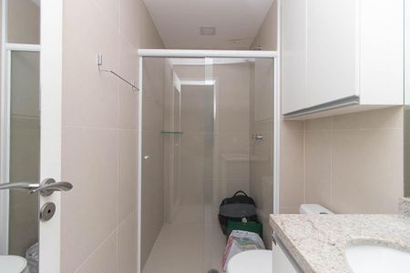Casa de condomínio para alugar com 100m², 2 quartos e 2 vagas Casa de condomínio para alugar com 100m², 2 quartos e 2 vagasBanheiro da Suíte 2