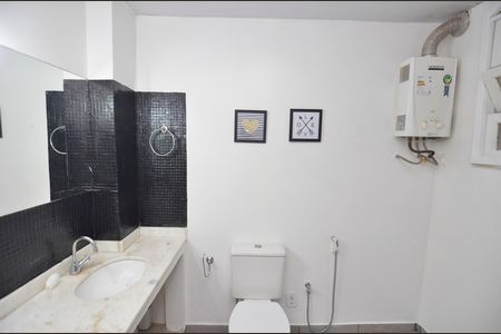 Apartamento à venda com 85m², 2 quartos e sem vaga Apartamento à venda com 85m², 2 quartos e sem vagaBanheiro