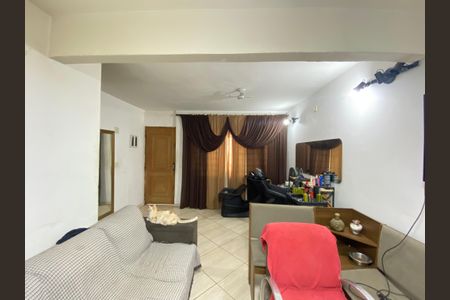 Sala de casa à venda com 3 quartos, 74m² em Vila Nilo, São Paulo