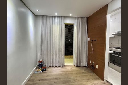 Sala de apartamento para alugar com 2 quartos, 45m² em Jardim Paraguacu, São Paulo