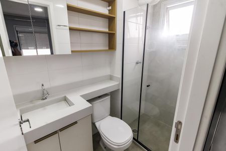 Banheiro de apartamento para alugar com 1 quarto, 24m² em Paraíso do Morumbi, São Paulo