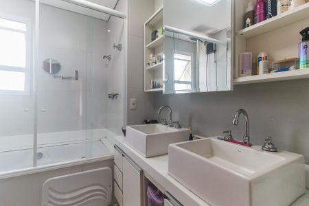 Apartamento para alugar com 150m², 3 quartos e 3 vagasBanheiro da Suíte 1