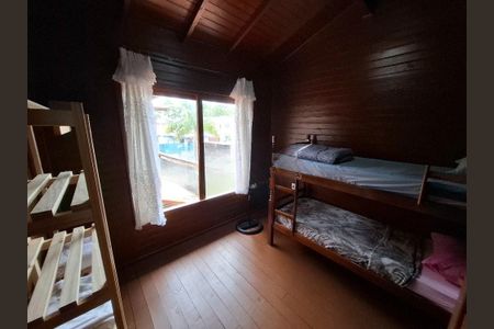 Quarto 2 de casa para alugar com 2 quartos, 48m² em São João do Rio Vermelho, Florianópolis