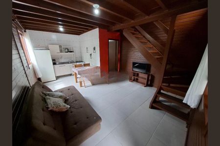 Sala de casa para alugar com 2 quartos, 48m² em São João do Rio Vermelho, Florianópolis