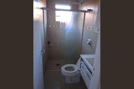 Banheiro de casa à venda com 3 quartos, 80m² em Jardim Beatriz, São Paulo
