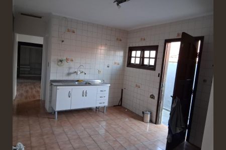 Cozinha de casa à venda com 3 quartos, 80m² em Jardim Beatriz, São Paulo