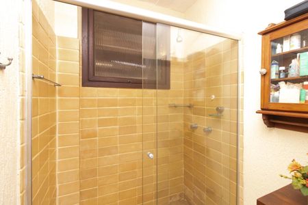 Casa para alugar com 288m², 4 quartos e 4 vagas Casa para alugar com 288m², 4 quartos e 4 vagasBanheiro 1