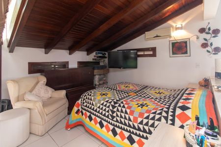 Casa para alugar com 288m², 4 quartos e 4 vagas Casa para alugar com 288m², 4 quartos e 4 vagasQuarto 3