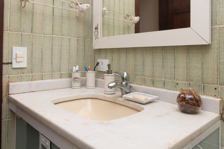Casa para alugar com 288m², 4 quartos e 4 vagas Casa para alugar com 288m², 4 quartos e 4 vagasBanheiro do Quarto 2