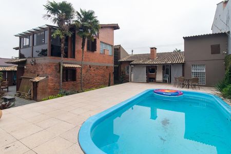 Casa para alugar com 288m², 4 quartos e 4 vagas Casa para alugar com 288m², 4 quartos e 4 vagasQuintal