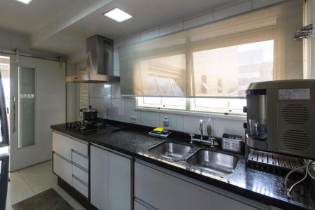 Apartamento à venda com 137m², 3 quartos e 2 vagasCozinha