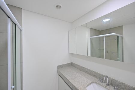 Banheiro Social  de kitnet/studio para alugar com 1 quarto, 26m² em Vila Clementino, São Paulo