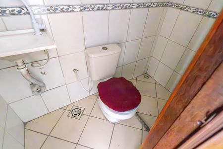 Casa para alugar com 75m², 2 quartos e 1 vaga Casa para alugar com 75m², 2 quartos e 1 vagaBanheiro da Suíte