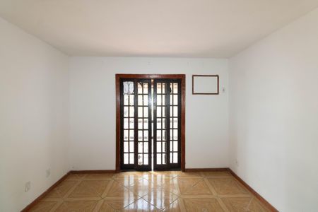 Casa para alugar com 75m², 2 quartos e 1 vaga Casa para alugar com 75m², 2 quartos e 1 vagaSuíte