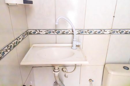 Casa para alugar com 75m², 2 quartos e 1 vaga Casa para alugar com 75m², 2 quartos e 1 vagaBanheiro da Suíte