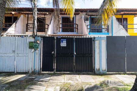 Casa para alugar com 75m², 2 quartos e 1 vaga Casa para alugar com 75m², 2 quartos e 1 vagaFachada