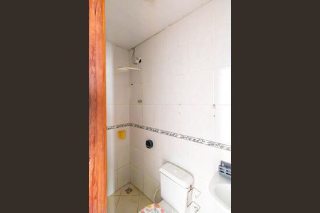 Casa para alugar com 75m², 2 quartos e 1 vaga Casa para alugar com 75m², 2 quartos e 1 vagaBanheiro da Suíte 2