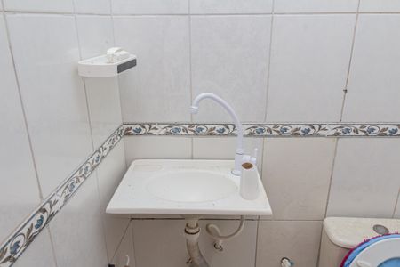 Casa para alugar com 75m², 2 quartos e 1 vagaBanheiro da Suíte 2