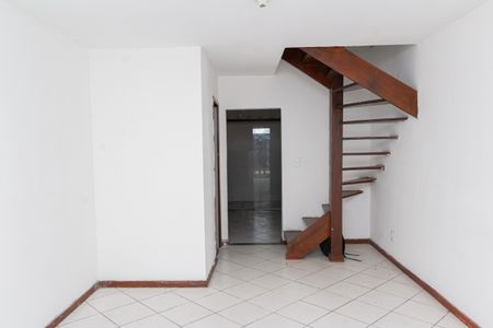 Casa para alugar com 75m², 2 quartos e 1 vagaSala