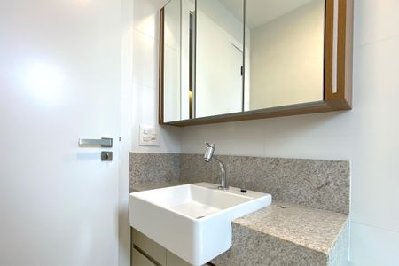 Apartamento à venda com 73m², 3 quartos e 2 vagasBanheiro da Suíte 1