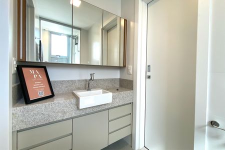 Apartamento à venda com 73m², 3 quartos e 2 vagasBanheiro das Semi Suites